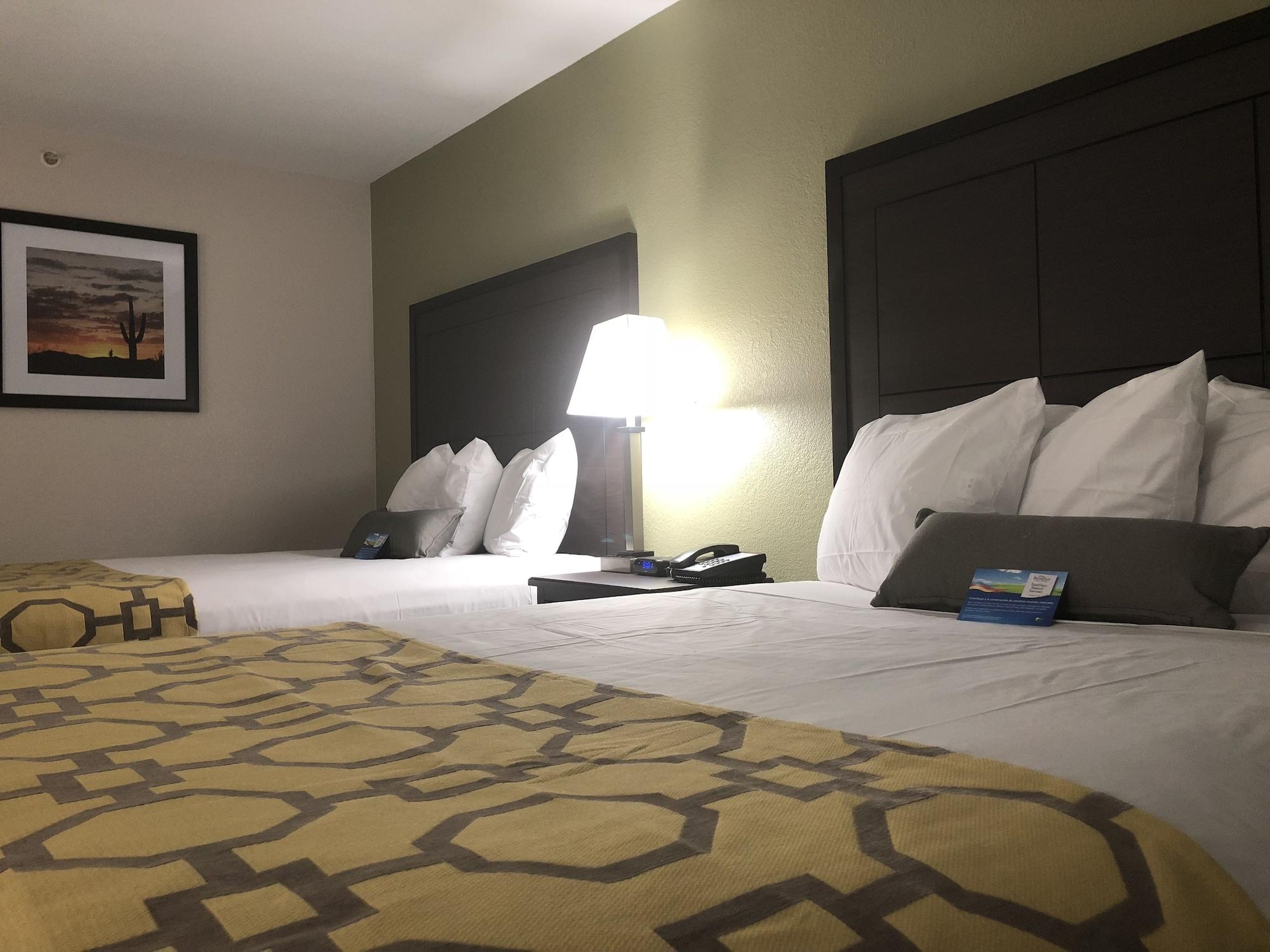 Baymont By Wyndham Phoenix I-10 Near 51St Ave Εξωτερικό φωτογραφία