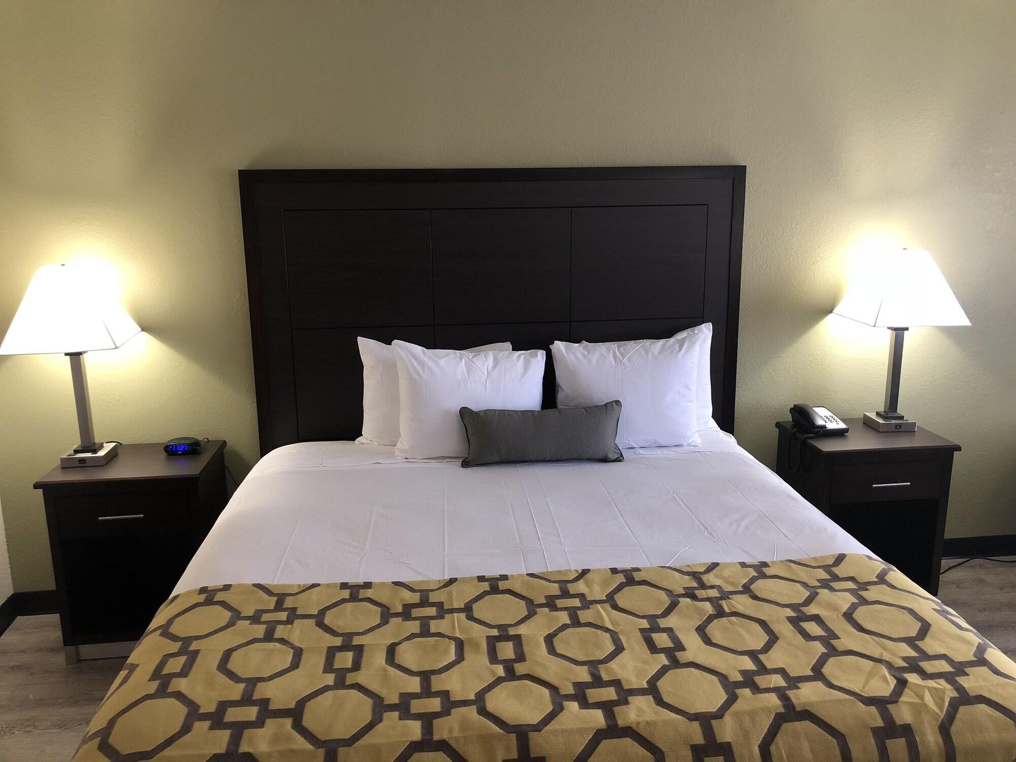 Baymont By Wyndham Phoenix I-10 Near 51St Ave Εξωτερικό φωτογραφία