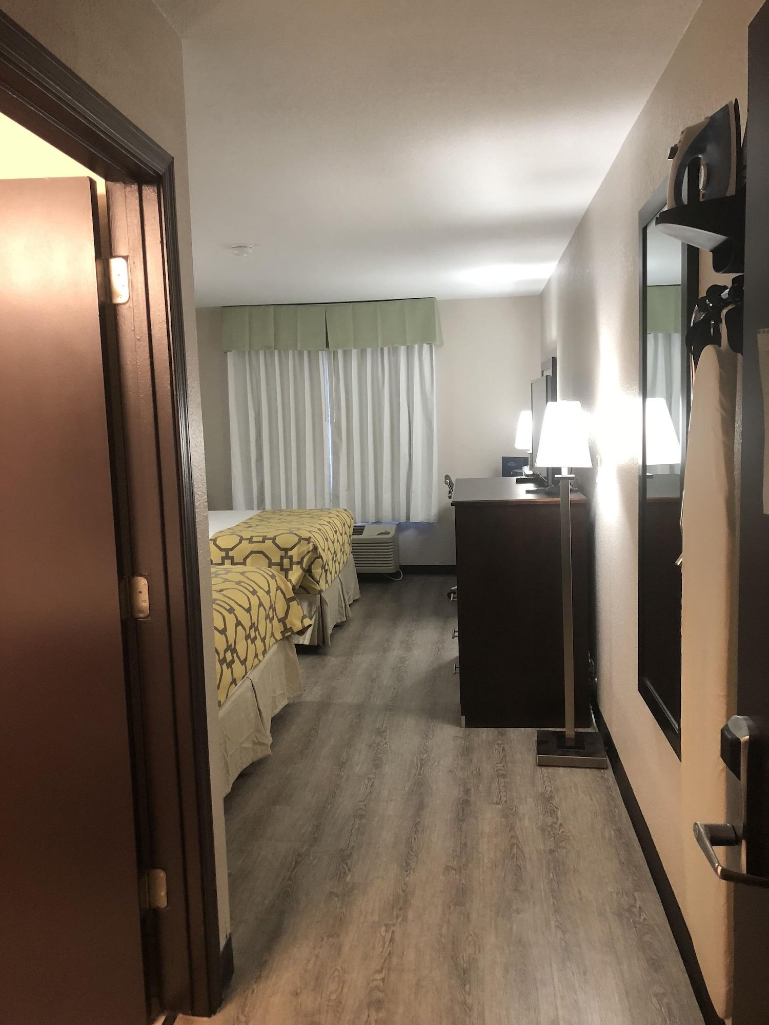 Baymont By Wyndham Phoenix I-10 Near 51St Ave Εξωτερικό φωτογραφία