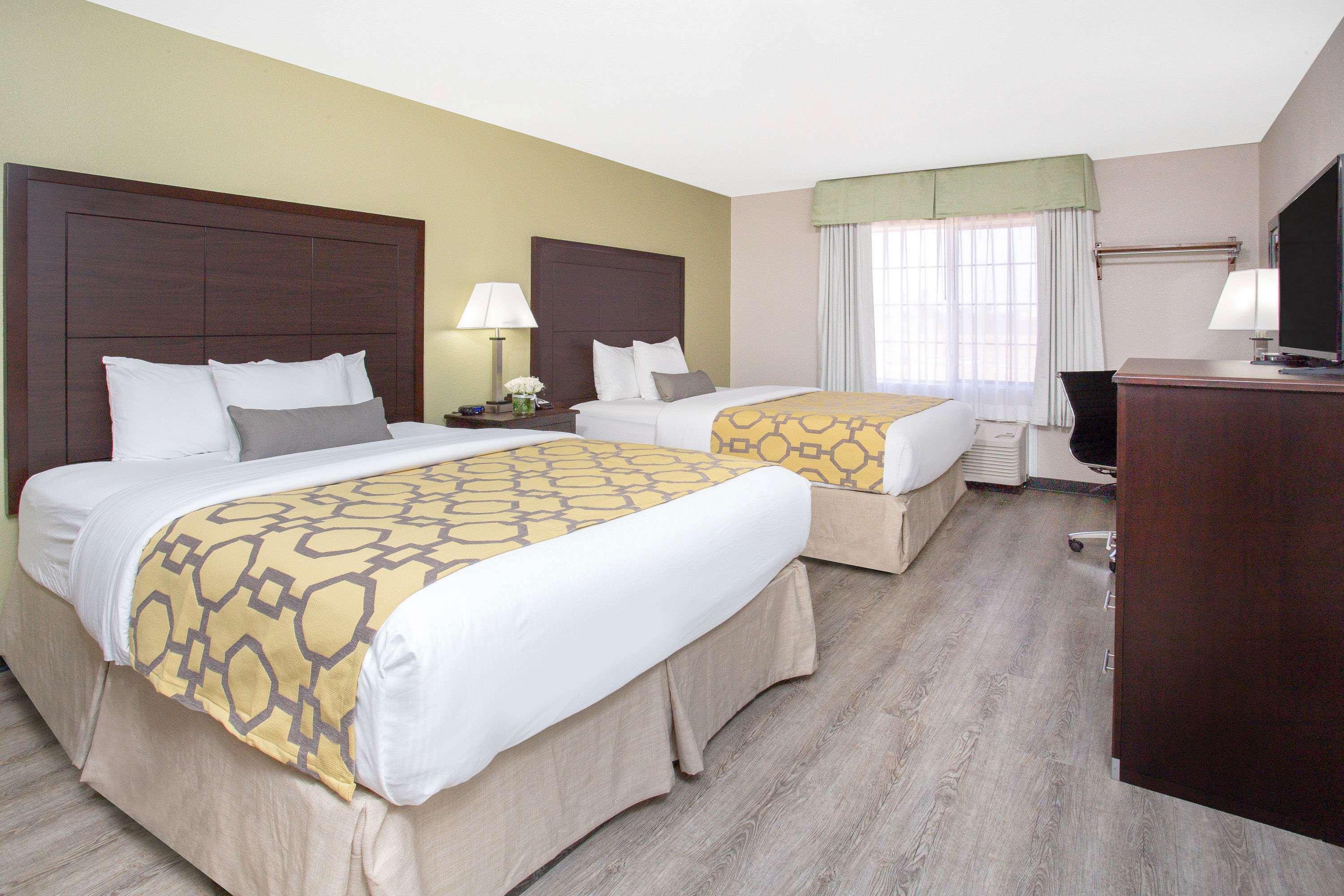Baymont By Wyndham Phoenix I-10 Near 51St Ave Εξωτερικό φωτογραφία