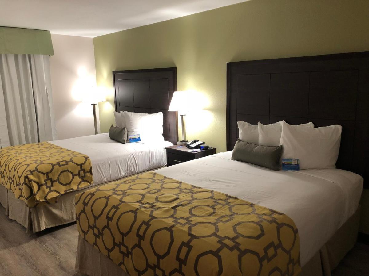Baymont By Wyndham Phoenix I-10 Near 51St Ave Εξωτερικό φωτογραφία